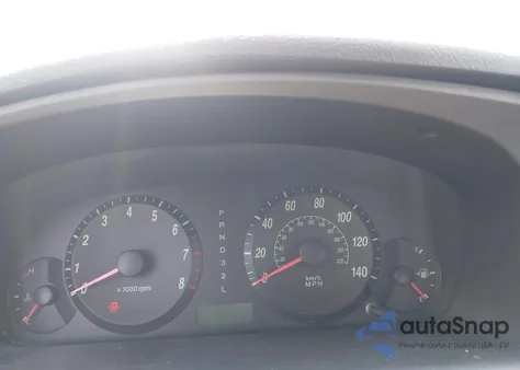 2004 Hyundai Elantra Gls/Gt from USA, damaged, VIN KMHDN46D44U777196